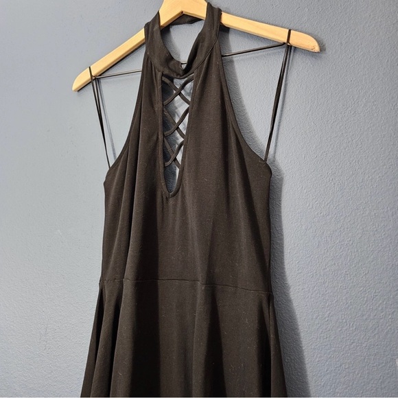 Express - Halter Mini Dress - Picture 3 of 10